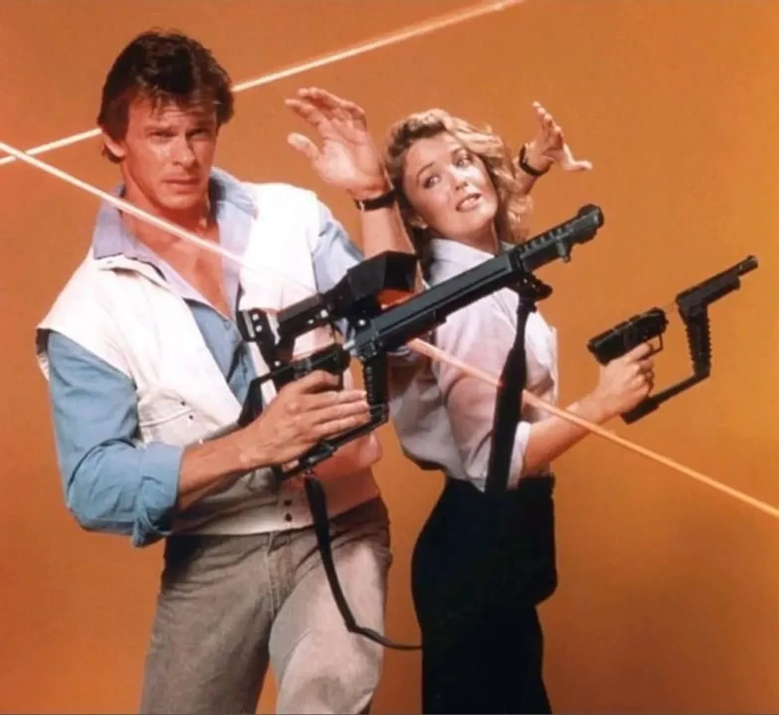 "V" the "Visitors" Laser Sniper Rifle - Image 8