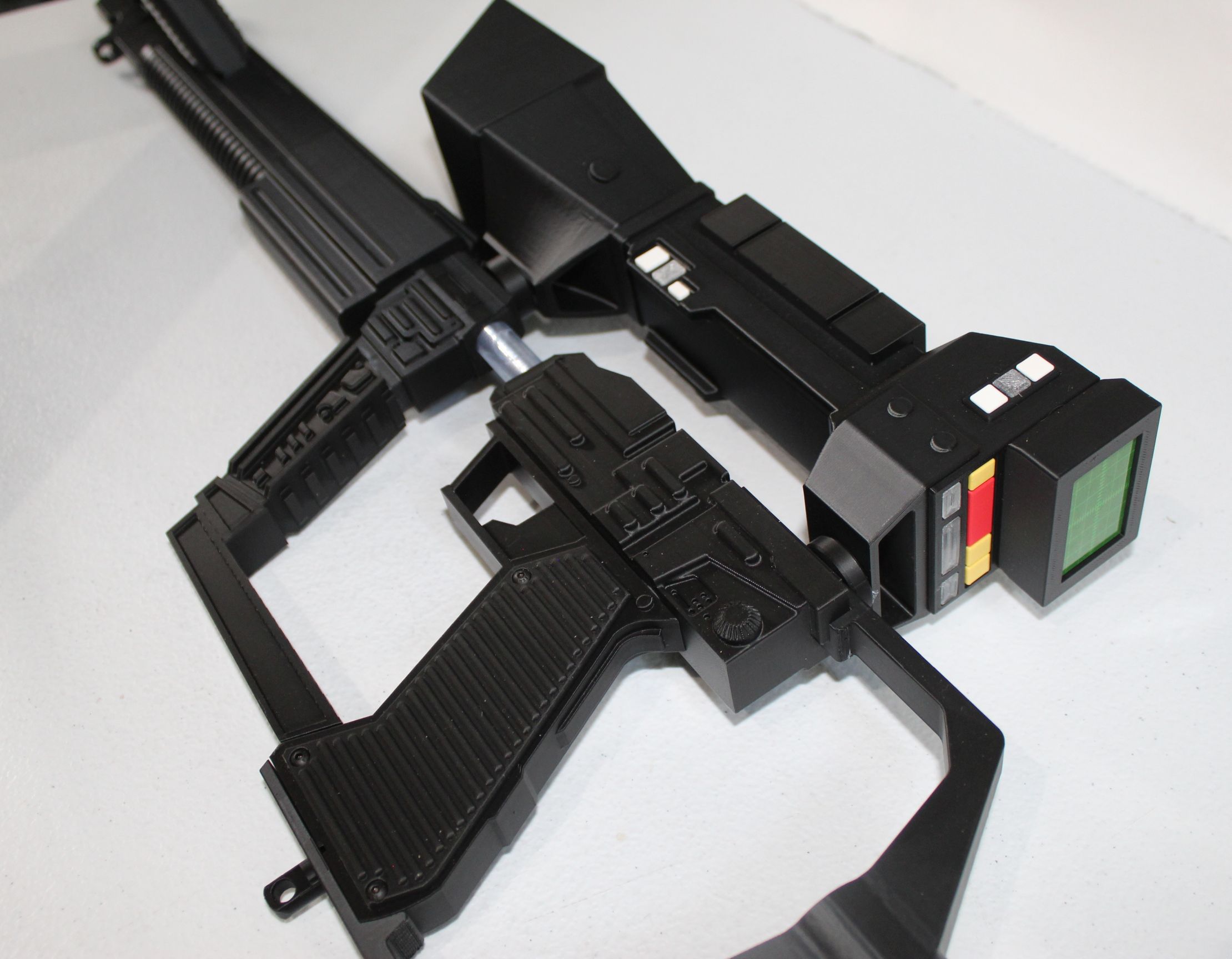 "V" the "Visitors" Laser Sniper Rifle - Image 5